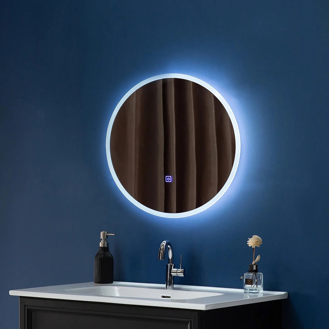 Round LED Bathroom Mirror – Wall-Mounted with Touch & Colour Temperature Control