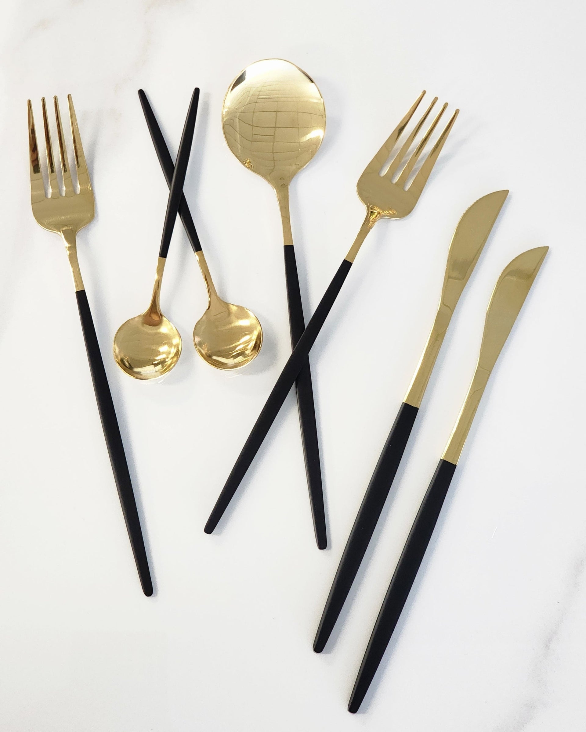 Eden Nest 24-Piece Deluxe Cutlery Set – Matte Black with Gold Accents