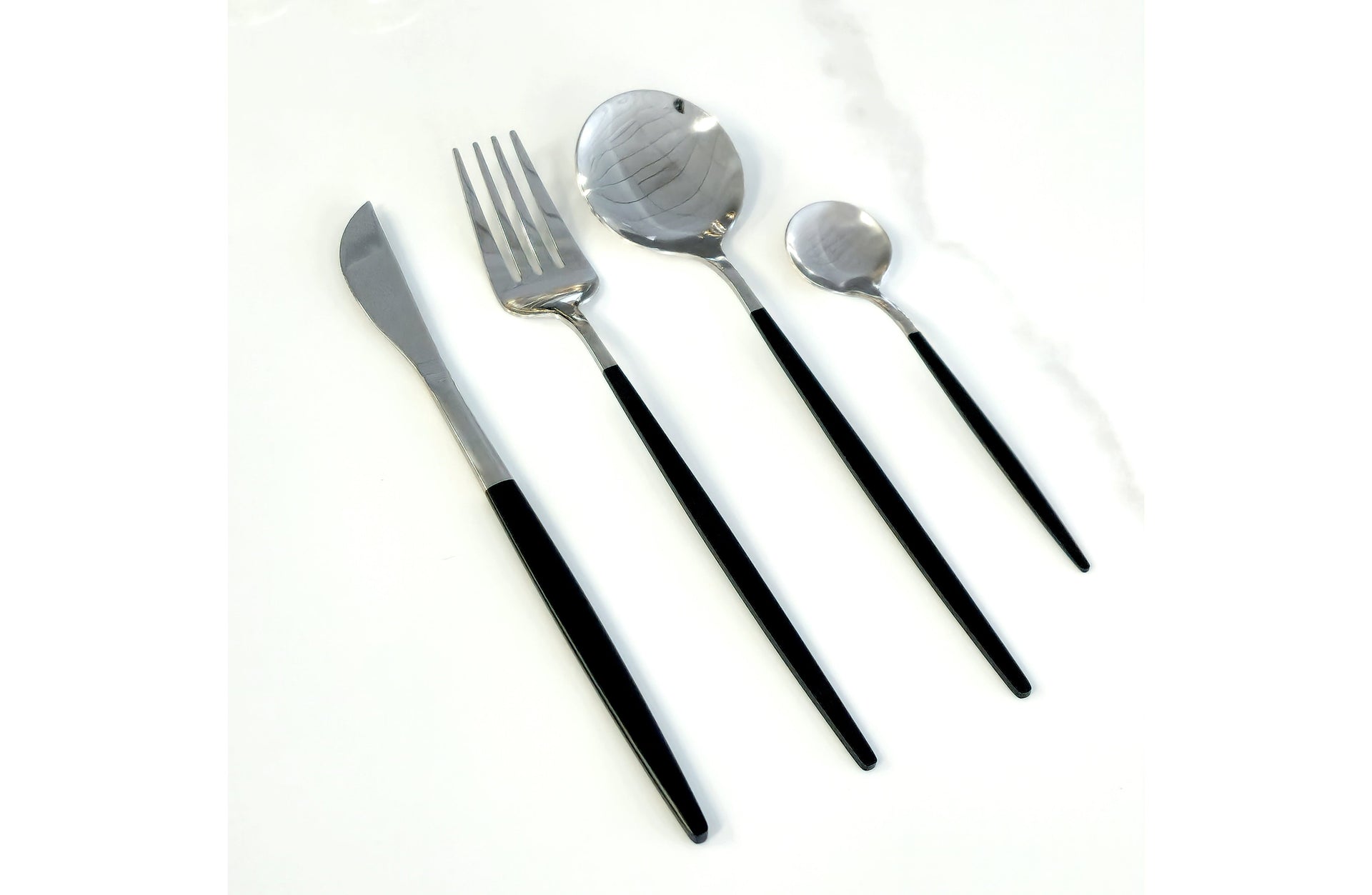 Eden Nest 24-Piece Deluxe Cutlery Set – Matte Black with Silver Accents