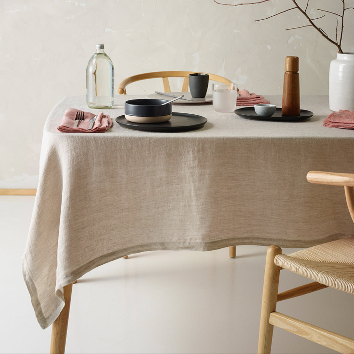 Eden Nest Helm Linen-Cotton Tablecloth