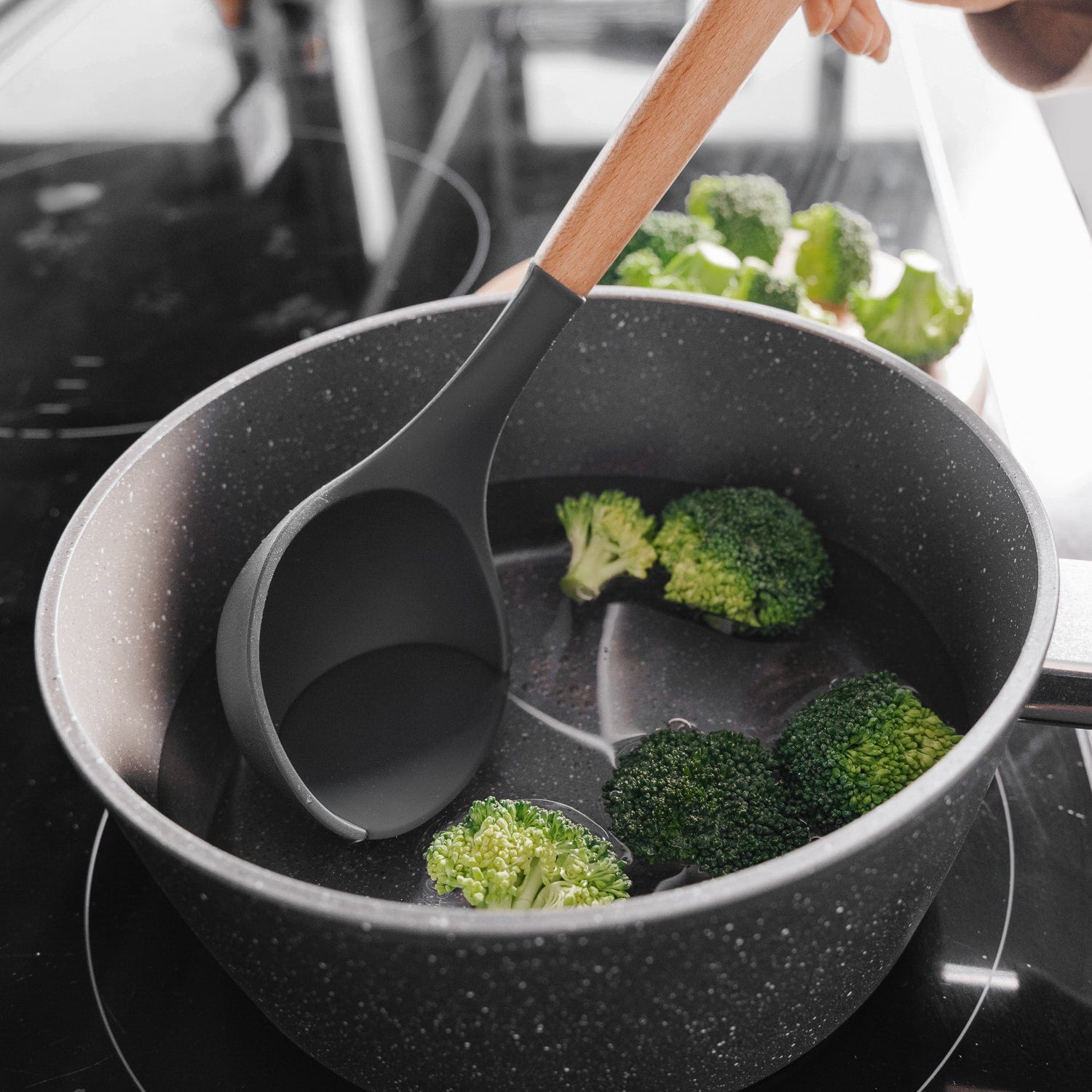 2 Pcs Eden Nest Eco-Friendly Beechwood and Silicone Ladle
